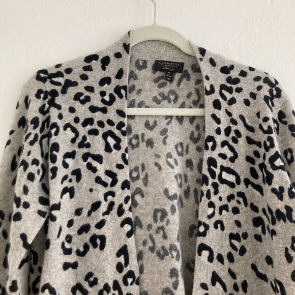 Charter Club 100% Cashmere Open Front Long Line Cardigan Gray Leopard Print Med - Picture 2 of 9